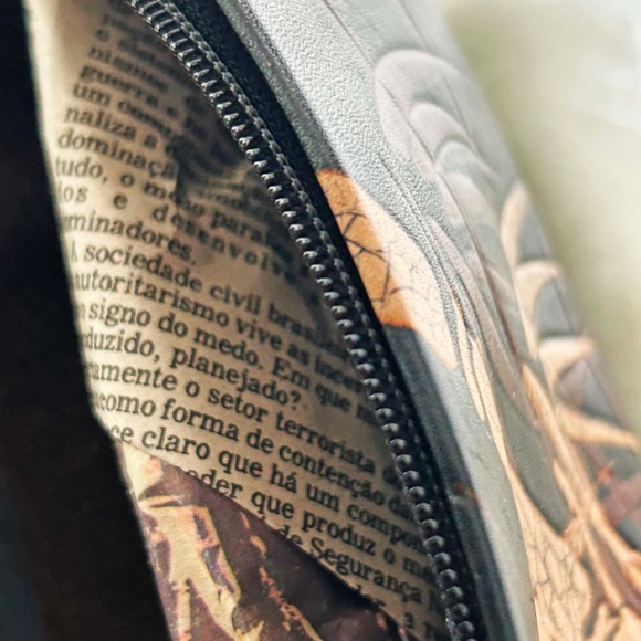 CLUTCH HANDCRAFTED IN BRAZIL, LEATHER, LOST WAX METHOD, ONE OF A KIND, BEIGE & - Picture 9 of 9